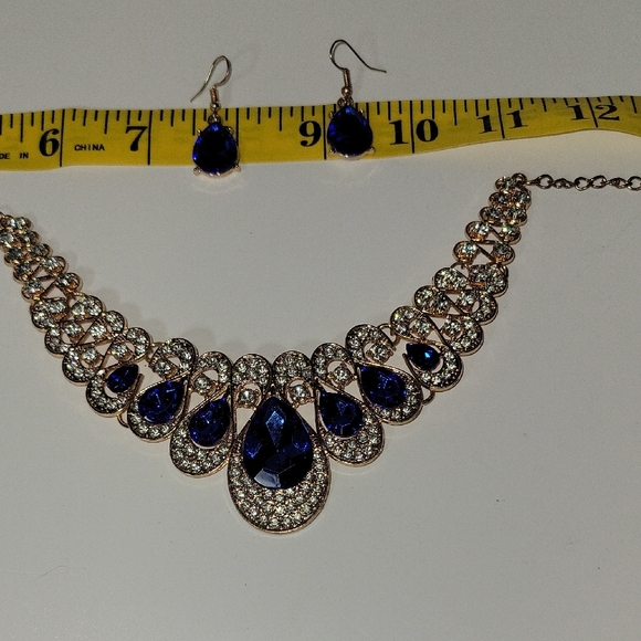 Elegant Blue and Gold Necklace and Earring Set - Picture 5 of 6
